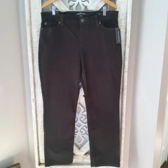 Bandolino Women's Petite Mandie Straight Leg Corduroy Jean Pants in Hot Expresso - Picture 3 of 6